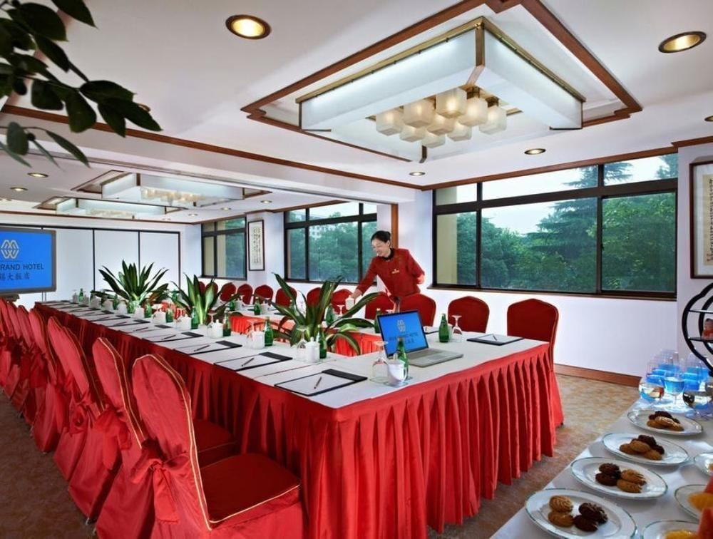 Wuxi Grand Hotel Экстерьер фото