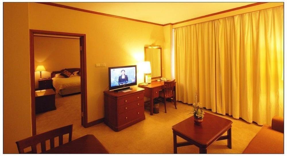 Wuxi Grand Hotel Экстерьер фото