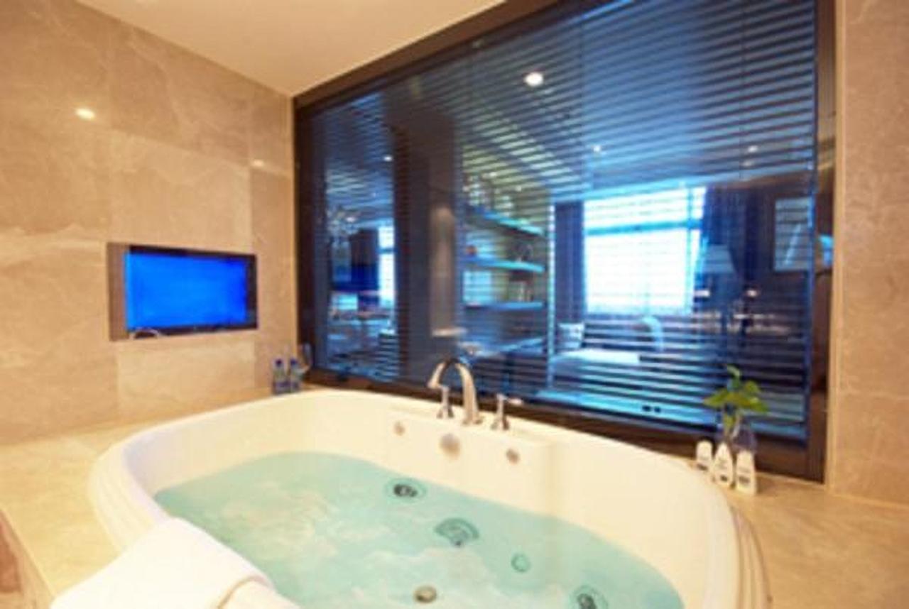 Wuxi Grand Hotel Экстерьер фото