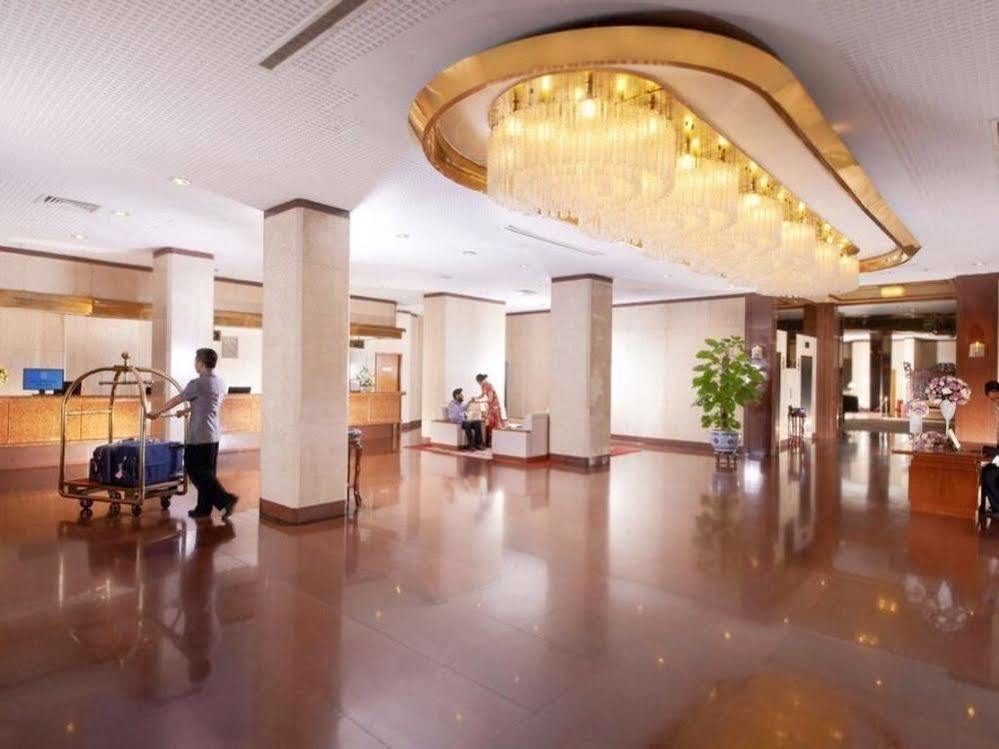 Wuxi Grand Hotel Экстерьер фото