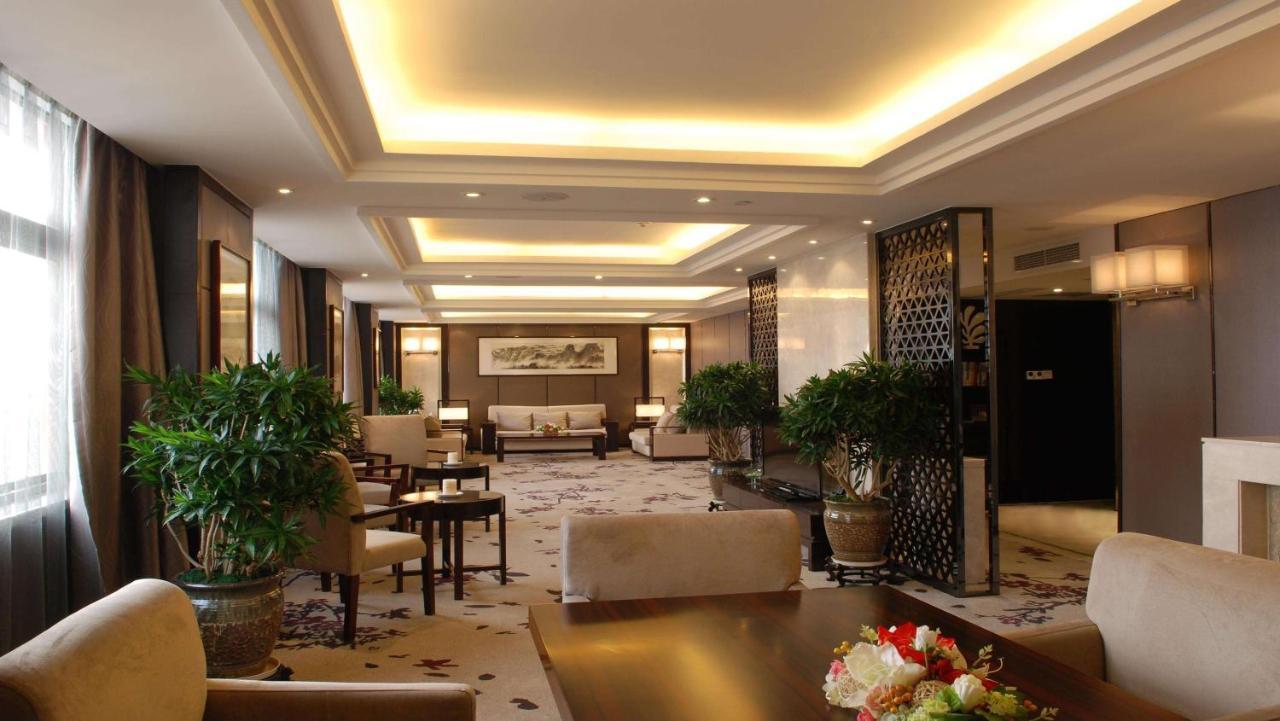 Wuxi Grand Hotel Экстерьер фото